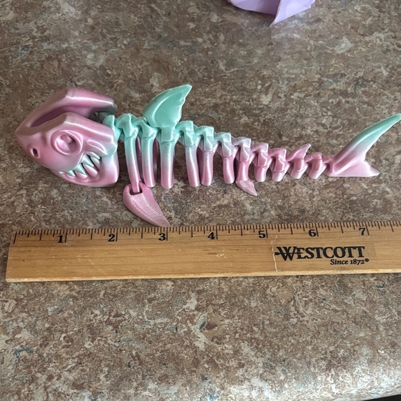 Other - Skark Skeleton Fidget, Toy - Pink & Mint